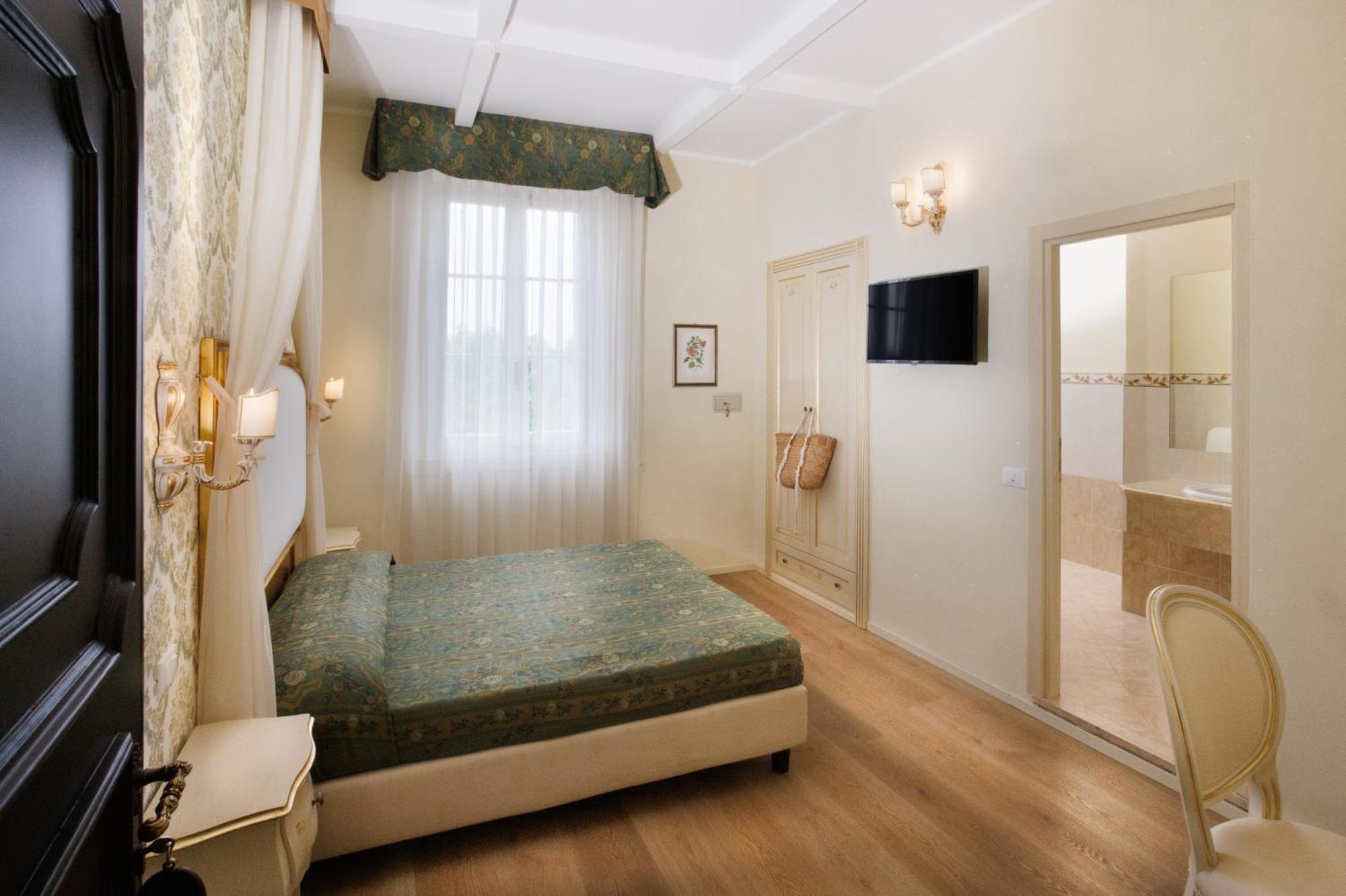 Hotel Locanda Delle Dune ベラーリア・イジェア・マリーナ エクステリア 写真
