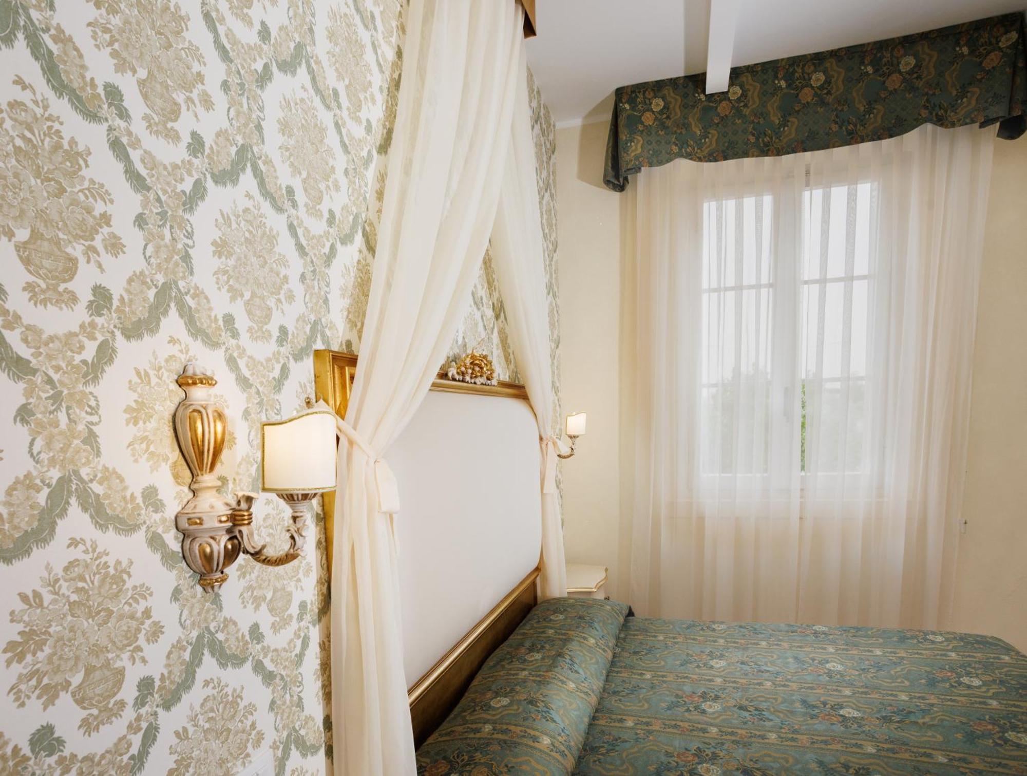 Hotel Locanda Delle Dune ベラーリア・イジェア・マリーナ エクステリア 写真